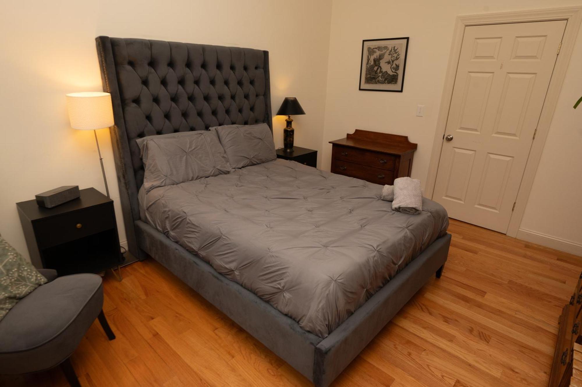 2 Bedroom Boston Condo In Jamaica Plain With Parking Exterior photo